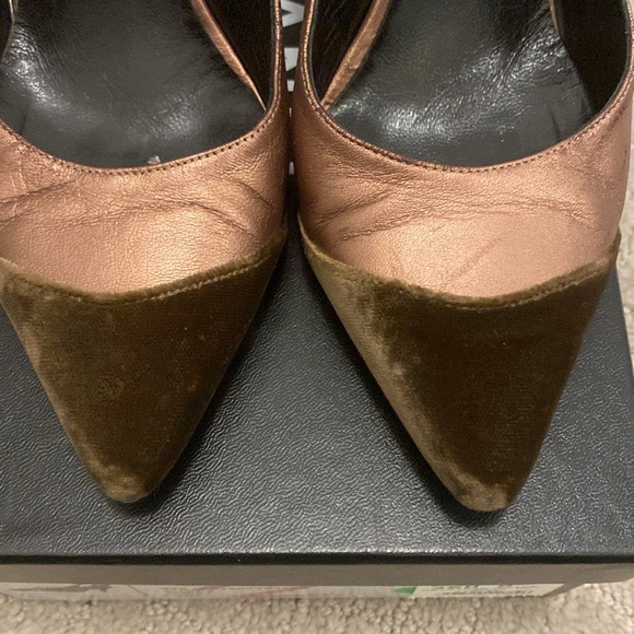 Chanel pumps with suede tip - Picture 2 of 15